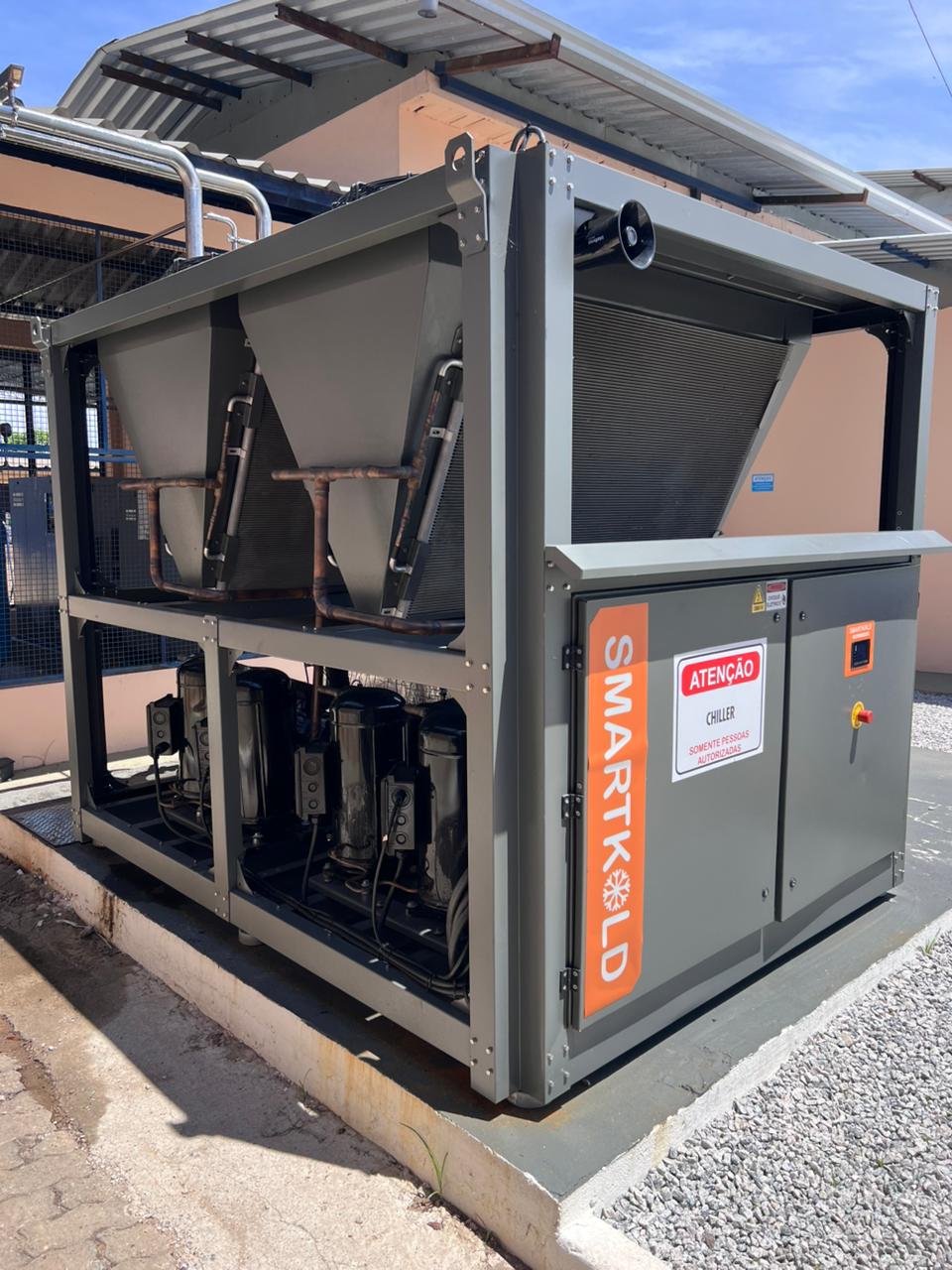 Chiller instalado em campo